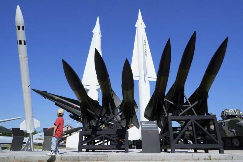 日本长崎大学核兵器废绝研究中心（RECNA）昨（7）日发布最新预测，指出俄罗斯、中国、北韩若动用核武，而美国也以核武反击的伤亡情形。示意图。（美联社资料照）(photo:LTN)
