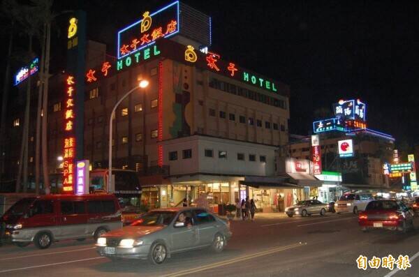 宜蘭縣政府配合中央政策，縣內飯店、旅館在1999年12月底前領得建造執照者，須在今年4至6月完成耐震申報。示意圖。（資料照）