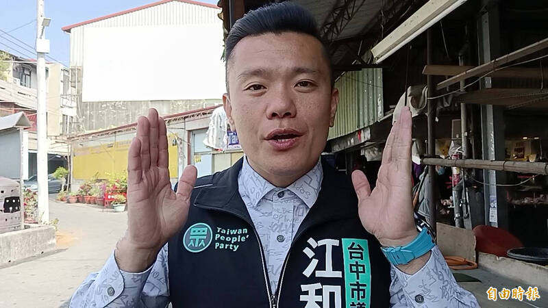 外界盛傳民眾黨台中市議員江和樹將參選台中第七選區立委，江和樹表示，自己並沒有參選意願。（記者陳建志攝）