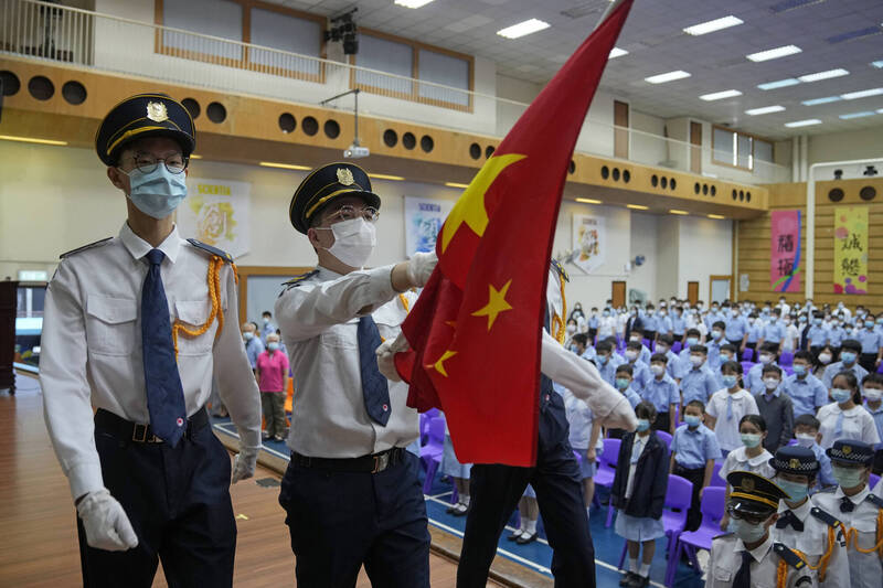 香港学生参加升旗典礼。（美联社资料照）(photo:LTN)