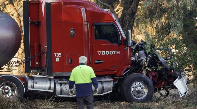 澳洲當地時間20日下午發生一起因超速駕駛導致的嚴重死亡車禍，共造成5人死亡，其中3人為台灣人。（圖擷自臉書社團「澳州找工網」）