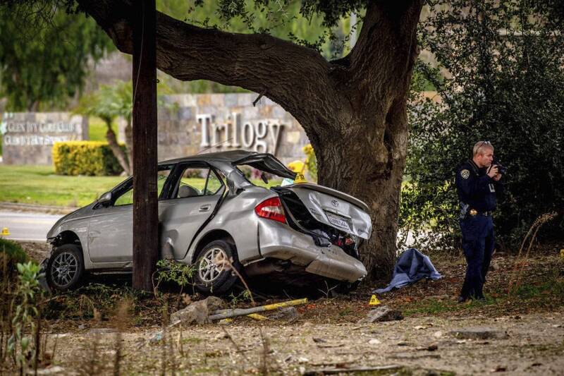 美国加州6名青少年按门铃恶作剧后驾车逃逸，遭屋主开车追撞造成3人死亡，如今屋主被判谋杀罪成立。（美联社）(photo:LTN)