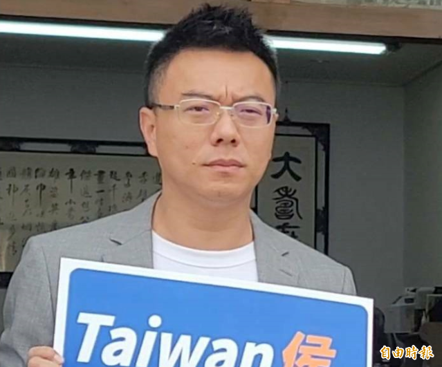 國民黨屏東縣黨部決議徵召縣議員黃明賢參選屏東第一選舉區立委。（記者葉永騫攝）