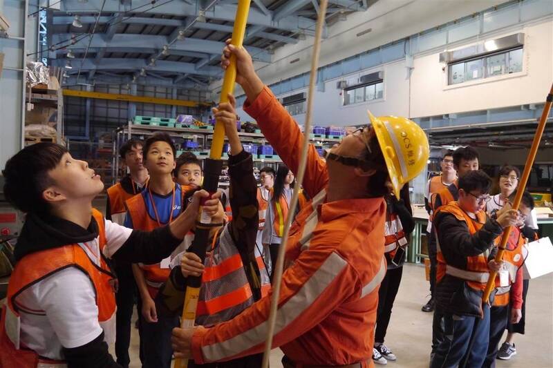 高鐵暑假營隊6月2日開放報名，將帶學子參訪鐵維修基地、運務大樓、高鐵探索館。（圖：台灣高鐵公司提供）