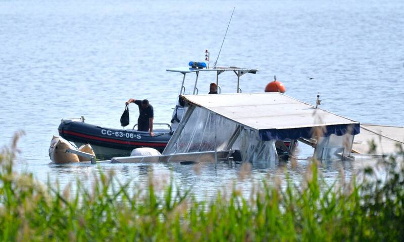 义大利北部马焦雷湖5月28日晚间一场暴风雨吹翻载有20多名旅客的观光船，造成4人死亡。警方调查发现，4名死者中有2人为义大利情报部门人员、1人为以色列安全部队成员，且船上21名乘客皆从事国防及情报领域有关的工作。（欧新社）(photo:LTN)