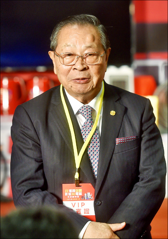 總統府資政顏志發昨再發聲明表示,要先撤回對不實言論的誹謗告訴,後續將全力配合性平調查,釐清事實;為免被政治操作,他已向總統請辭資政。(資料照) 總統府資政顏志發昨再發聲明表示,要先撤回對不實言論的誹謗告訴,後續將全力配合性平調查,釐清事實;為免被政治操作,他已向總統請辭資政。(資料照)