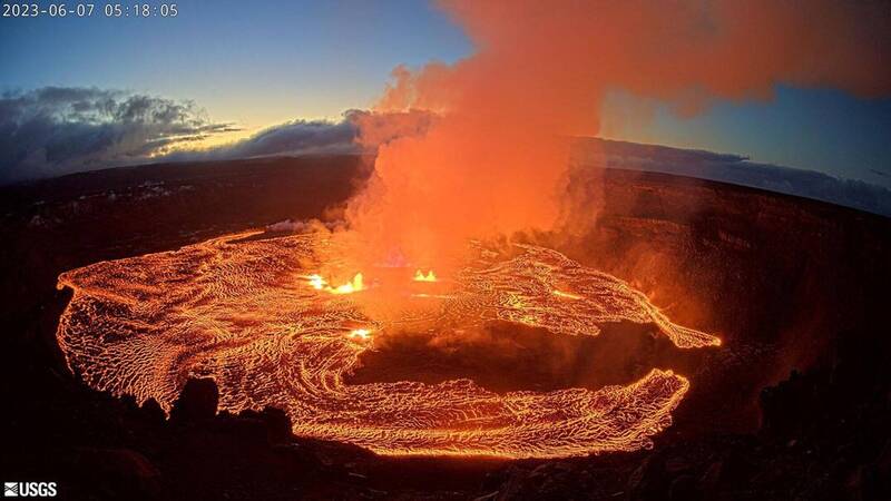 夏威夷基拉韦厄火山口7日起喷发。（美联社）(photo:LTN)