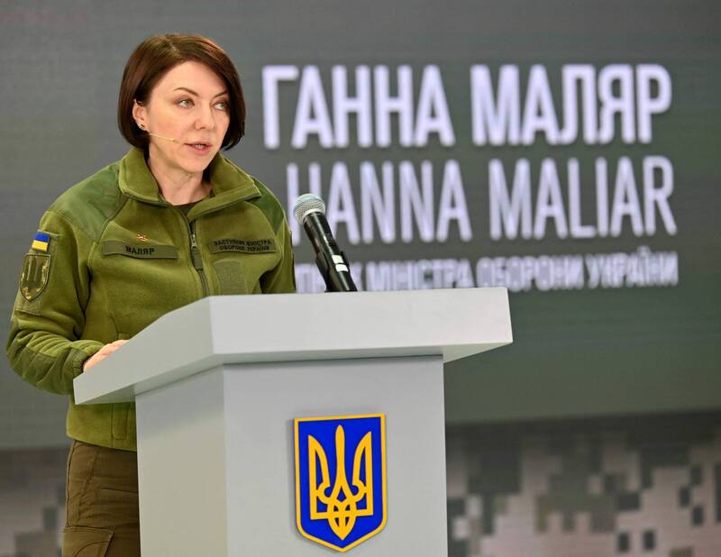烏克蘭國防部副部長馬利亞爾（Hanna Maliar）稱交戰重心仍在東部。此圖為馬利亞爾在去年12月一場例行記者會。（法新社）