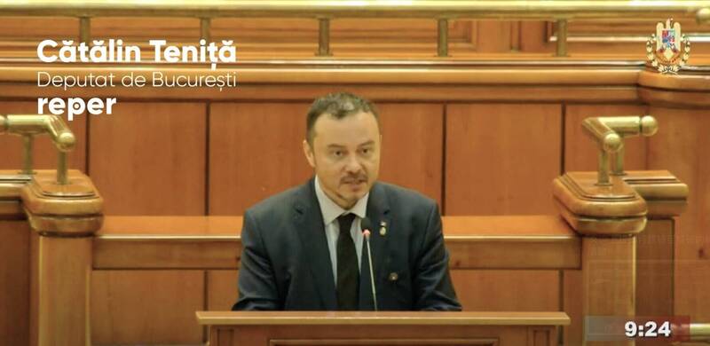 羅馬尼亞眾議員戴尼察在國會發言畫面。（擷取自戴尼察影片）