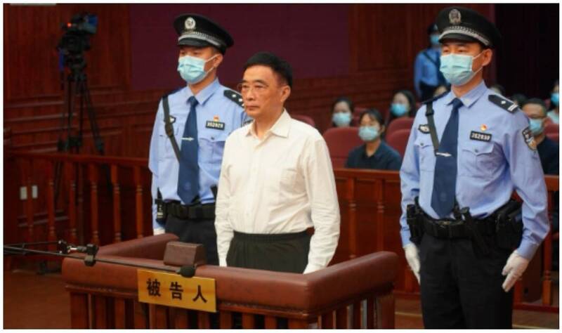 前中國國家糧食局副局長、被視為前中共重慶市委書記薄熙來大管家的徐鳴，因受賄被判刑。（圖擷自微博）