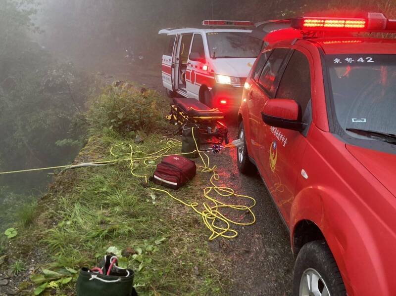 大雪山林道健行墜50公尺深山谷70歲翁不幸身亡- 社會- 自由時報電子報