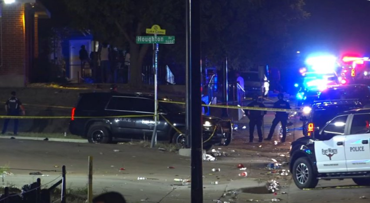 美国德州沃思堡3日深夜传枪响，已知3人死亡、8人受伤。（图翻摄自推特）(photo:LTN)