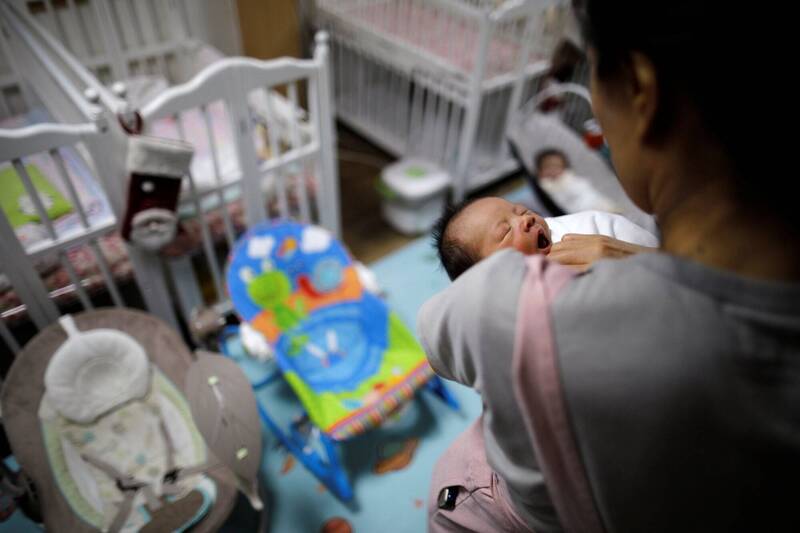 南韩警方接获209起无户口婴儿通报，目前已知11死178失踪。南韩婴儿示意图。（路透）(photo:LTN)