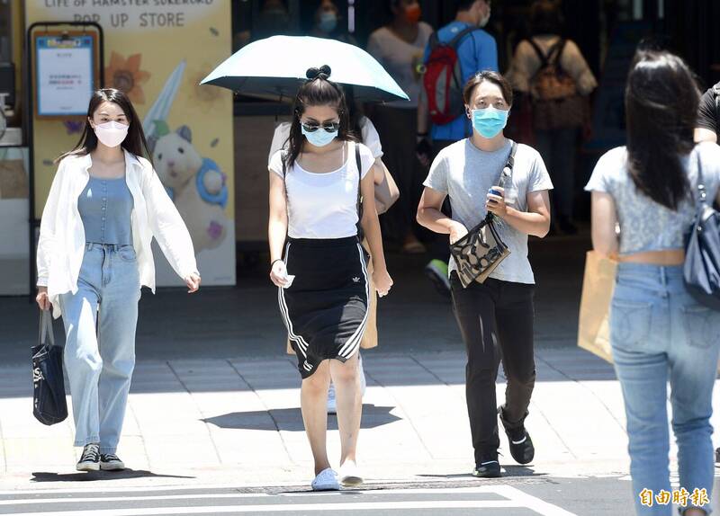 今日桃園以北及花東縱谷有機會出現37度以上高溫，台北市及花蓮縣甚至有機會出現局部38度的極端高溫。（資料照）