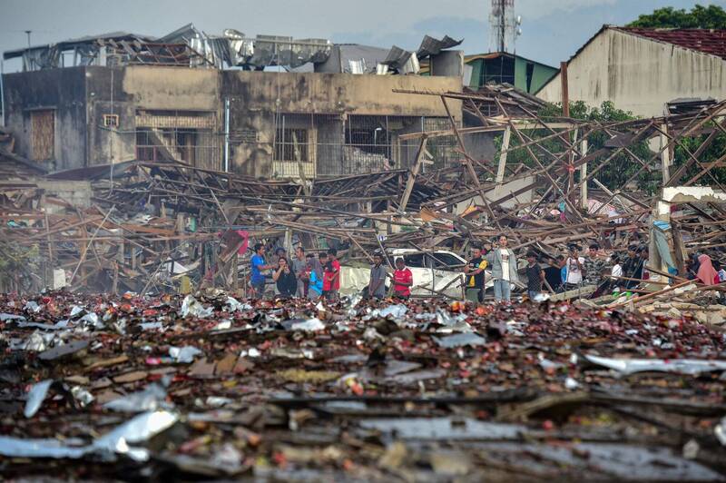 泰国南部一处烟火仓库大爆炸，周边几乎被夷为平地。（法新社）(photo:LTN)