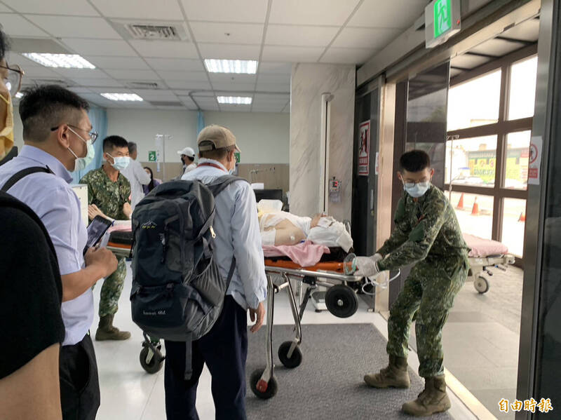 九鵬基地餘料爆燃釀4傷 2重傷者緊急轉送國軍左營分院 - 社會 - 自由時報電子報