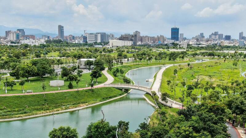 今年國慶焰火回歸台中，慶籌會拍板移師台中中央公園施放。（市府提供）