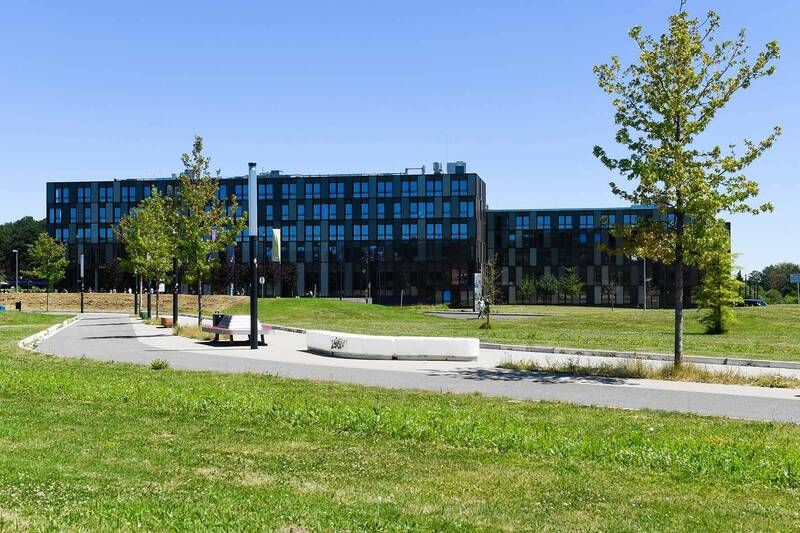 德国比勒菲尔德应用科技大学（HSBI）在中国海南省开设分校，成为中国境内第一所外国机构创办的独立高等院校，并号称是第一家在中国自主办学的德国公立高等院校。（取自HSBI脸书）(photo:LTN)