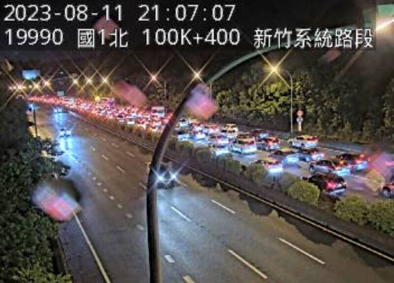 Re: [新聞] 國道1號103K今晚封閉車道搶修 新竹-湖口南下塞爆