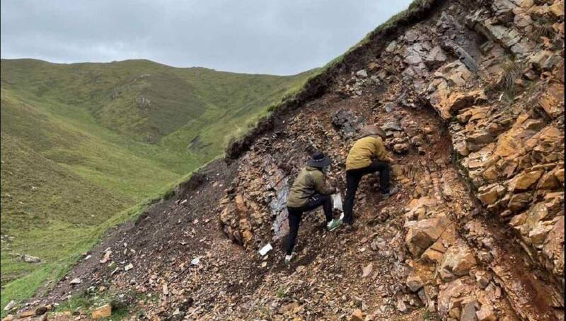 中国山东黄金集团近日在「西岭金矿」区发现逾592吨的黄金及白银590吨，堪称是中国史上最大的金矿。（撷取自微博）(photo:LTN)