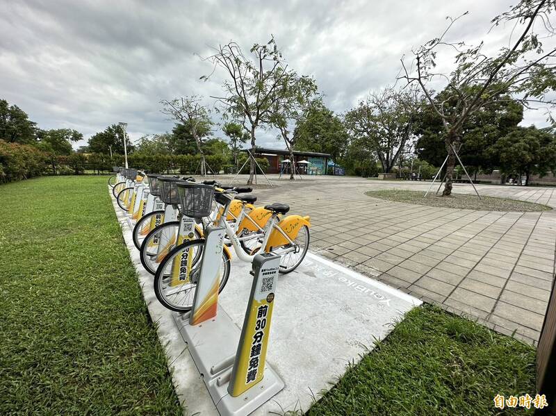 台南YouBike在山上花園水道博物館前設站，遊客串連旅遊山上、左鎮等地景點更便利。（記者劉婉君攝）