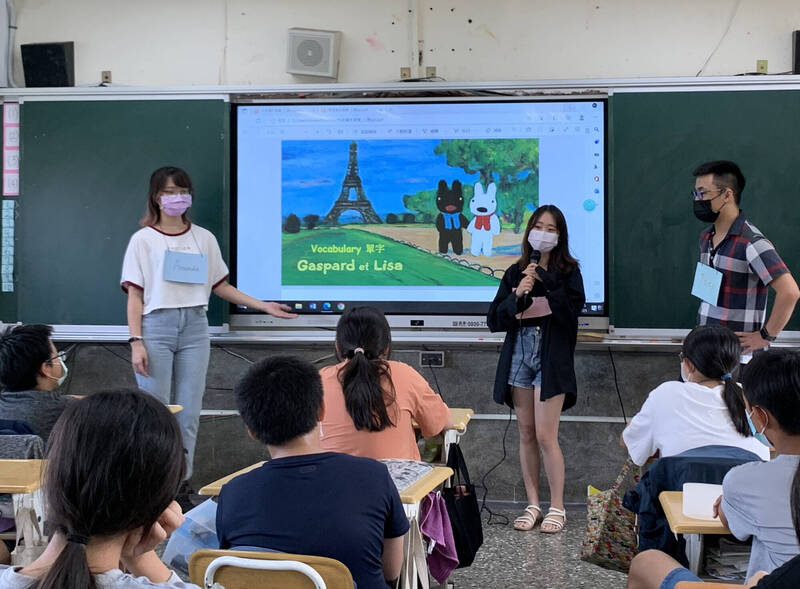 中山大學師生暑期助學童提升英語能力 400名小學生受惠 - 生 …