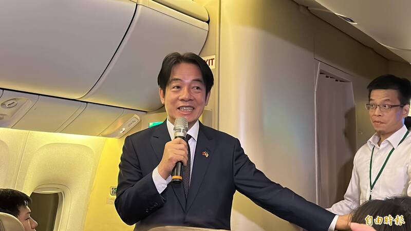 離美前到大都會看球賽 賴清德機上化身球評