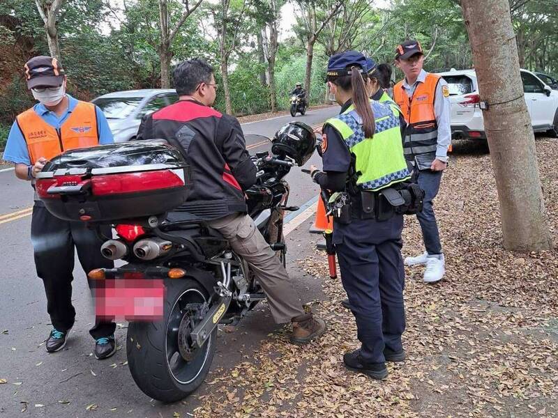 彰化縣警局、環保局與彰化監理站將從18日起，每週五、六、日在139線實施交通大執法，維護交通安全。（圖由警方提供）