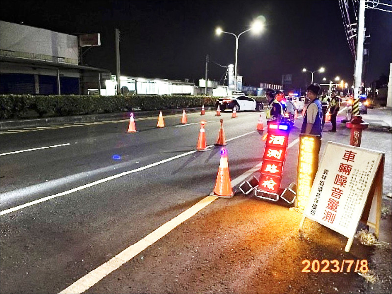 雲林縣環保局、警察局、監理站聯合擴大稽查，打擊噪音車。（雲林縣府提供）