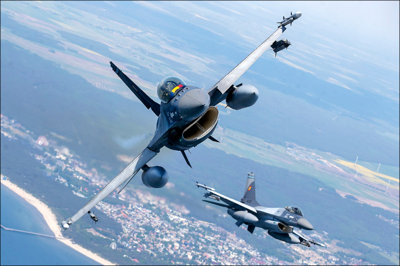 美國將同意丹麥、荷蘭向烏克蘭提供F-16戰鬥機。（美聯社檔案照）
