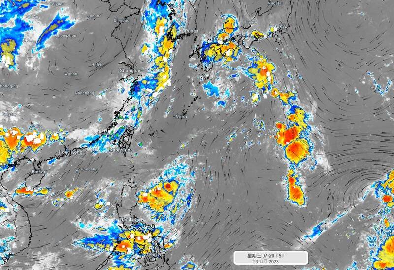 彭啟明指出，昨日受對流雲系旺盛影響，北部降下相當明顯的降雨，其中三峽累積雨量達121mm。預估今、明兩日北部、中南部山區較易有陣雨。（圖擷自臉書）