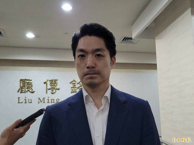 台北市長蔣萬安預計29日一早從松山機場搭機前往上海，參加雙城論壇並進行參訪。（記者何玉華攝）