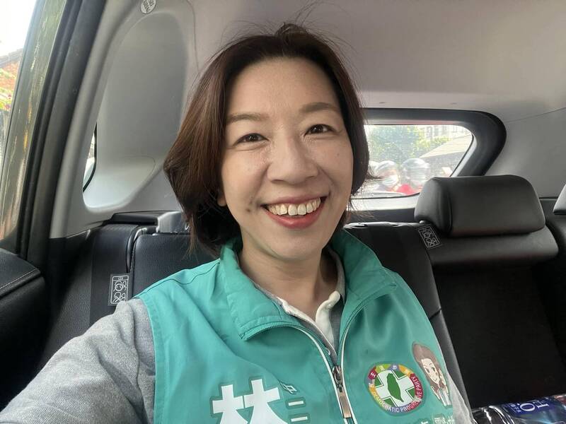 民進黨台中第二選區立委林靜儀表示,郭台銘參選對總統選情的影響須持續觀察,沒到登記最後一刻,一切都很難說。(擷取自林靜儀臉書) 民進黨台中第二選區立委林靜儀表示,郭台銘參選對總統選情的影響須持續觀察,沒到登記最後一刻,一切都很難說。(擷取自林靜儀臉書)