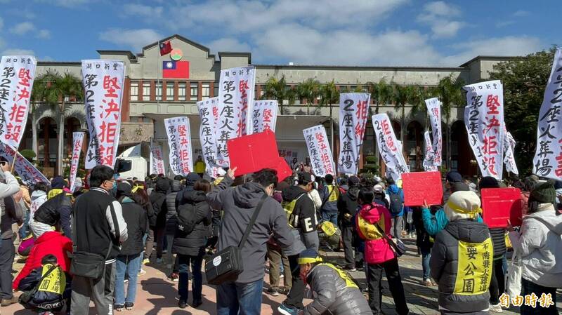 新竹縣湖口新豐鄉親反生命紀念園區，歷經幾度抗爭，今天迎來縣長楊文科宣布計畫終止委託，獲得重大勝利。（資料照，記者黃美珠攝）