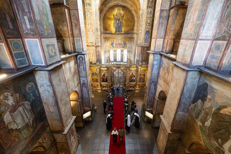 金碧輝煌的聖索菲亞主教座堂，被列入瀕危世界遺產名單。（法新社資料照）