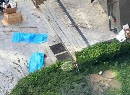 中国一处社区15日疑似发生家庭纠纷，男子将2名孩童丢下楼，母亲也跟着跳下去，至少2人身亡。（图撷取自微博）(photo:LTN)