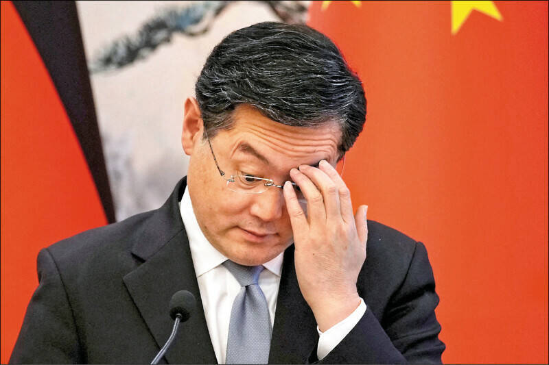 中國前外交部長秦剛疑因外遇而遭拔官。(路透) 中國前外交部長秦剛疑因外遇而遭拔官。(路透)