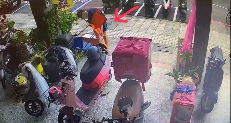 拾荒老搬2張舊椅變賣100元  竊盜罪送辦