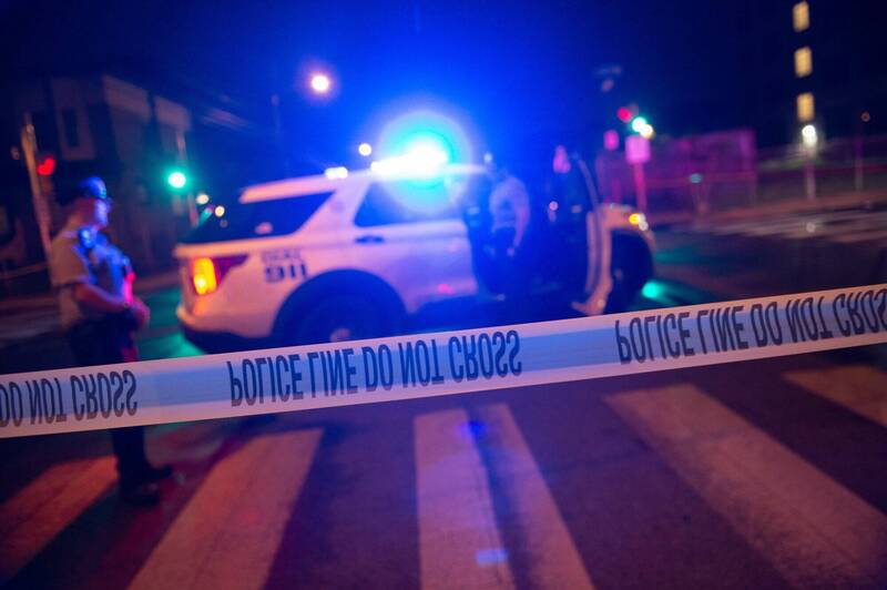 美国费城发生3死1伤枪击案，兇嫌逃逸后遭警方击毙。费城警察示意图。（欧新社）(photo:LTN)