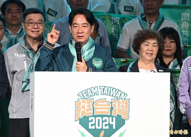 民進黨總統參選人賴清德5日出席同舟共濟賴清德後援會，致詞時呼籲前總統馬英九應出席國慶大會。（記者張嘉明攝）