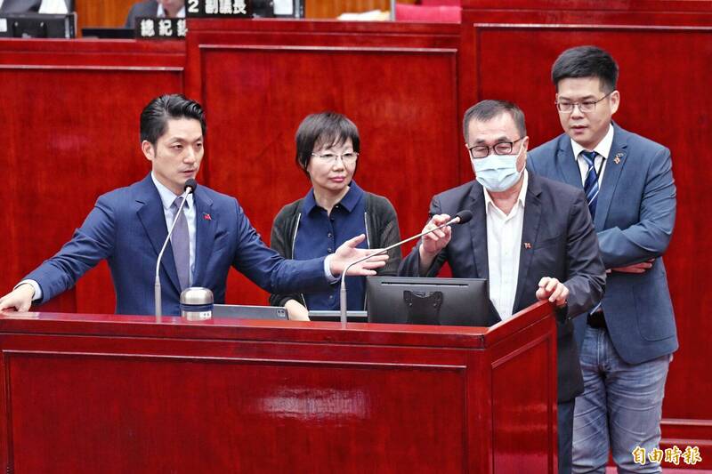 台北市議會6日進行「巿長施政報告及質詢」，市長蔣萬安列席並備詢。（記者方賓照攝）