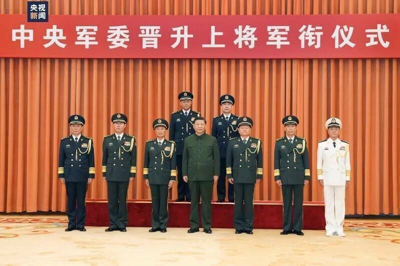 中國解放軍掌控核武的火箭軍高層遭「大清洗」。（擷自中國央視畫面）