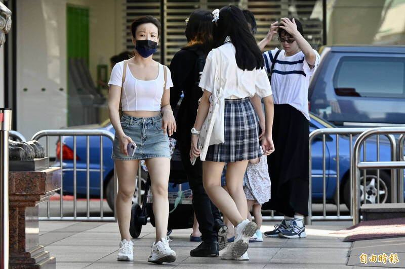 天氣風險公司表示,台灣附近轉為偏東風,因風力相當微弱,就連東半部迎風面都沒有顯著降雨,天氣可說是相當穩定。(資料照) 天氣風險公司表示,台灣附近轉為偏東風,因風力相當微弱,就連東半部迎風面都沒有顯著降雨,天氣可說是相當穩定。(資料照)