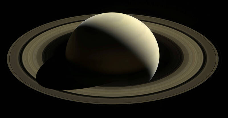 NASA確認，土星環2025年將因視覺差「消失」一段時間。（路透）