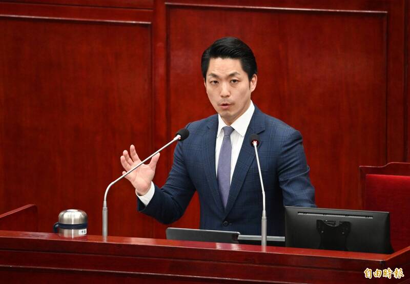 台北市長蔣萬安至議會進行明年度總預算案報告。（記者田裕華攝）
