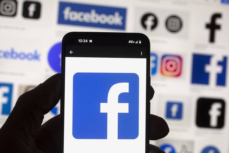 臉書母公司Meta今年8月宣布，已刪除親中網路駭客組織7700多個臉書帳號。（美聯社資料照）