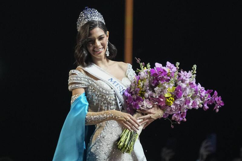 23歲尼加拉瓜小姐23歲的尼加拉瓜小姐帕拉西奧絲，獲得環球小姐后冠。（美聯社）