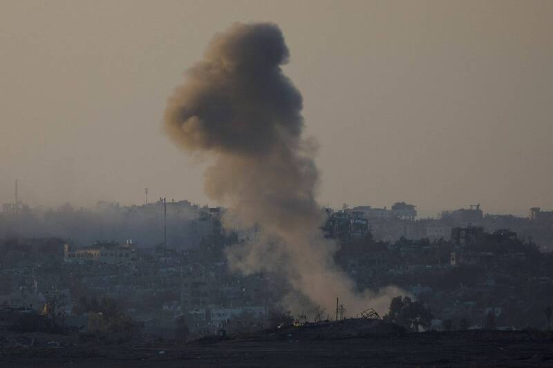 以色列空軍在空襲行動中擊斃一名哈瑪斯指揮官，該指揮官策劃了10月7日針對納哈爾奧茲「集體農場」的突襲行動。（路透）