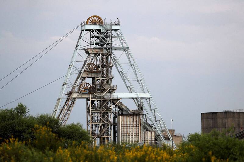 南非白金礦發生升降梯墜落事故，累計造成13死50傷。Impala Platinum魯斯登堡白金礦場示意圖。（路透）