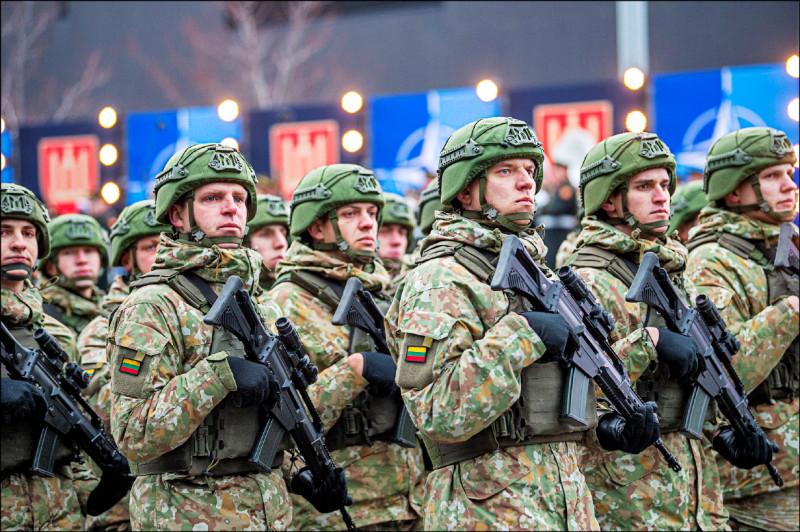 立陶宛国防部提案修法，拟扩大禁止军职人员基于非公务目的前往「不友善国家地区」，新增国家包括中国。（取自立陶宛国防部脸书）(photo:LTN)